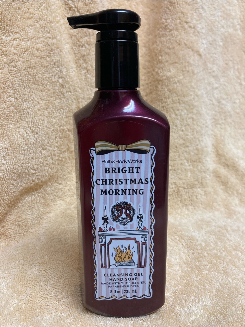 Bath & Body Works Bright Christmas Morning Hand Soap - Deep Burgundy and Black